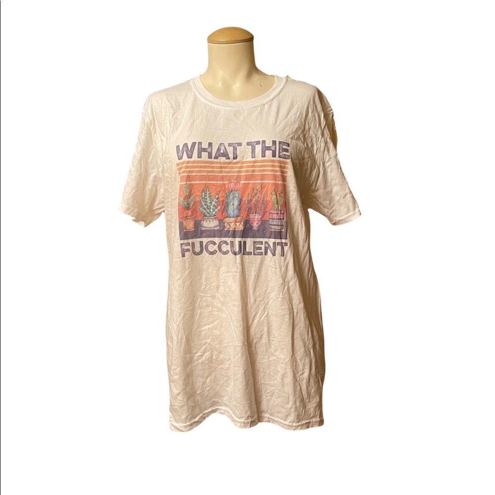 Gildan “What The Fucculent” graphic T size med